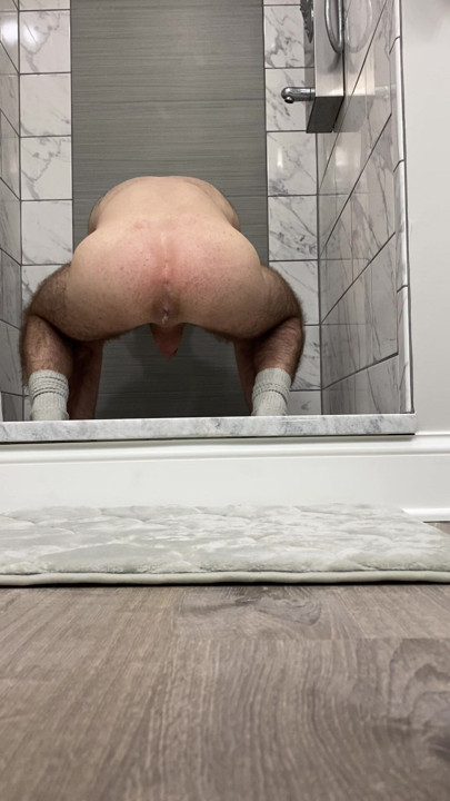 Pushing more nut out of my pussy