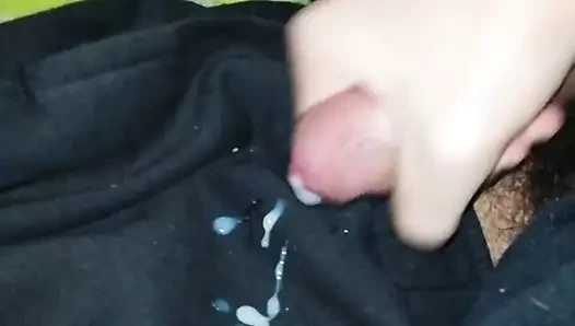 Noel sonrası solo masturbasyon oturumu (cumshot)