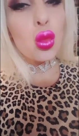 FluffyLips