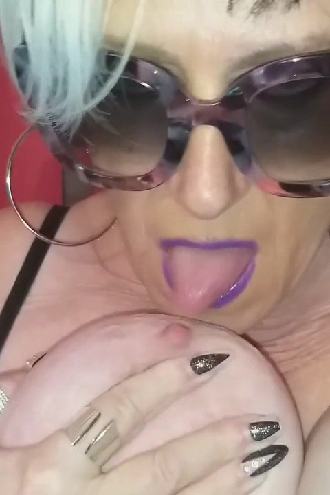 My Grandma Fucks with Her Dildo