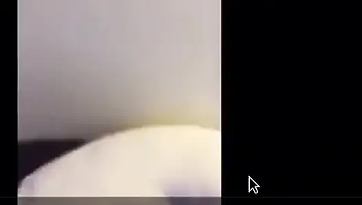 Große schwarze nippel