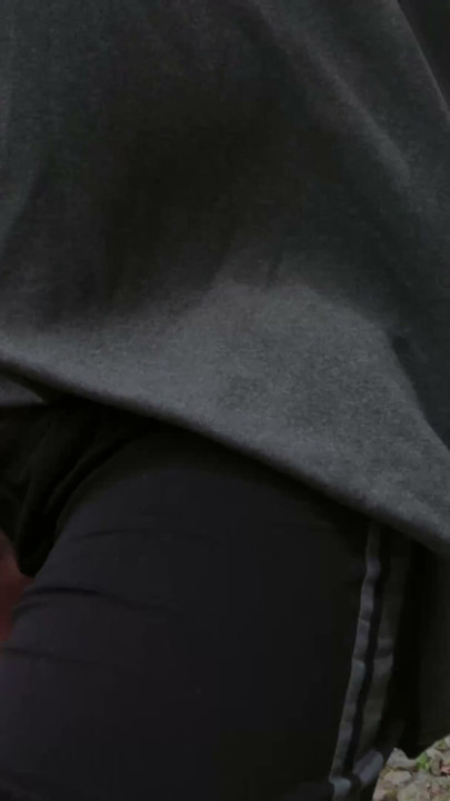 Straight guy heads out with his dick flashing. | Clip 1