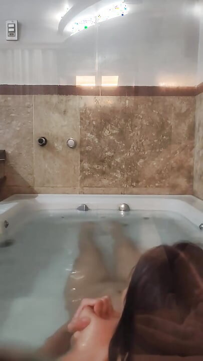 Komm und nimm ein Bad mit mir