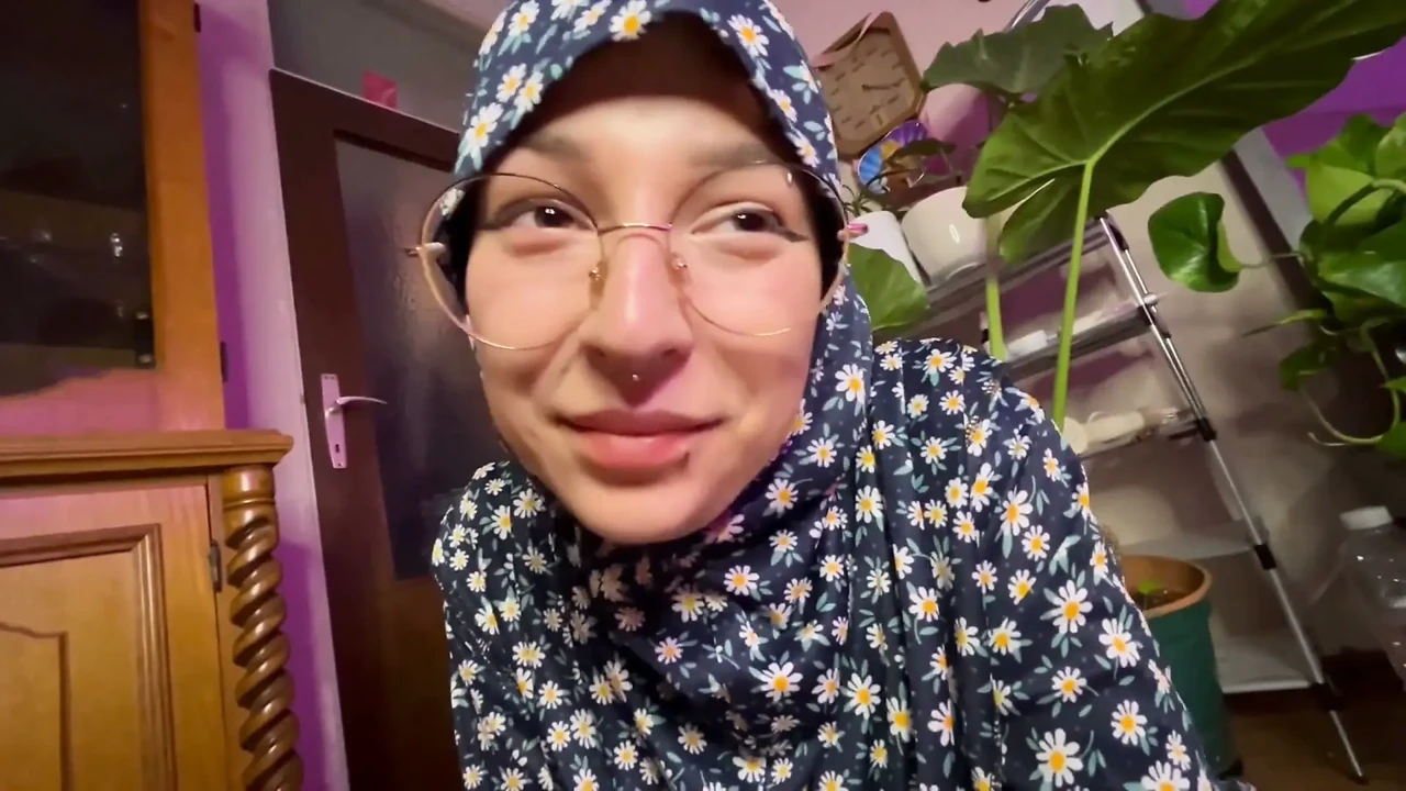 Blowjob in Hijab JOI