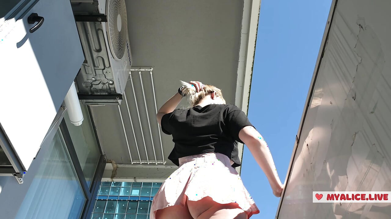 My Classmate Without Panties! She Forgets About Underwear On Mini Skirt, Her Pussy So Hot, Risky Public