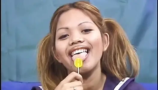 Young asian slut takes it in her wet pussy