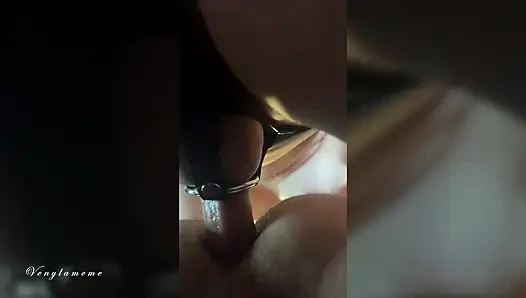 Ngentot suamiku pakai strap-on sampai suamiku crot banyak banget