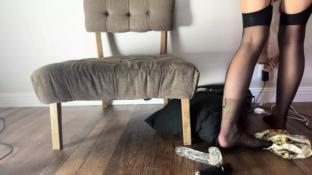 Intense Pussy Play Session