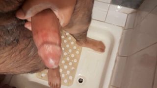 Masturbación con la mano en la ducha
