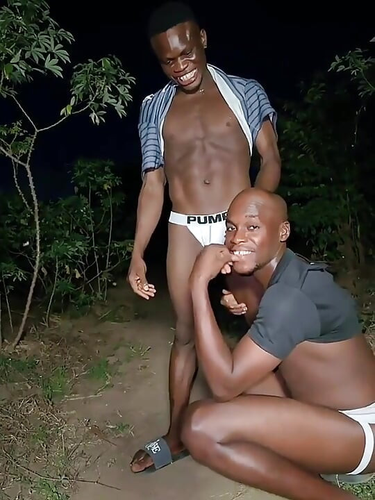 Three Bouyz Fucking in the Bush at Middle of the Night
