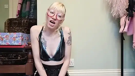 Filthy Talk: Perjalanan ke Penjara Bawah Tanah untuk Membiasakan Diri