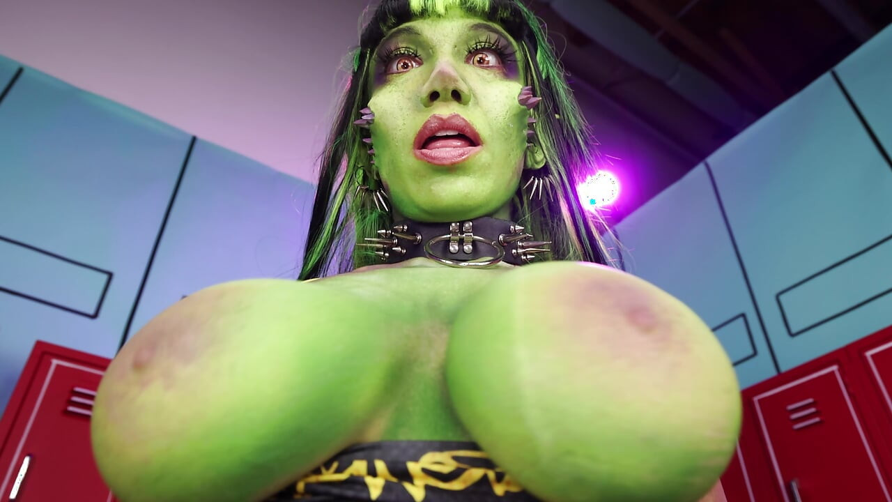 Preñe la madrastra Monstar al amor! Cosplay en el espacio