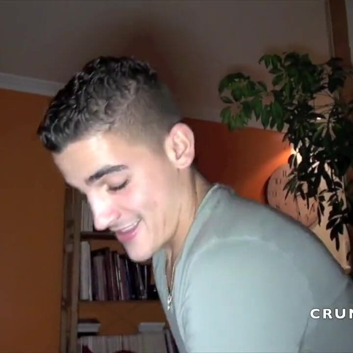 Niko fucked by sexy straight young Arab