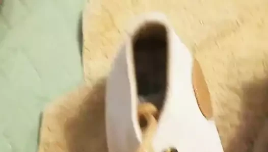 Converse parmak uçlarında cumming