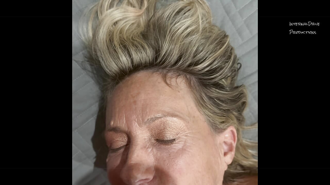 Horny GILF wants cum in her pussy with a vibrator then I cum a second time in her mouth.