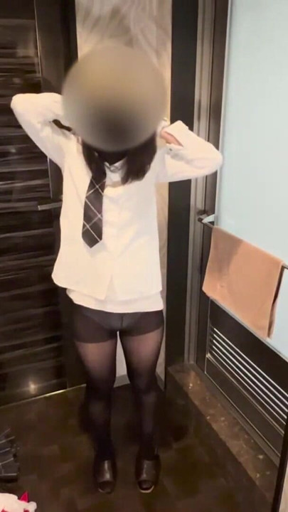 Pelajar Jepun 18 tahun Miko Cosplay Body penulisan 7 kali orgasme berganda semasa tinggal dimasukkan tanpa omboh | Klip 1