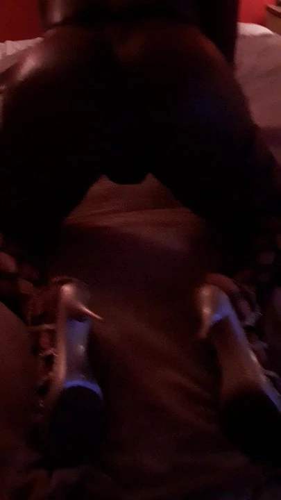Tranny twerking
