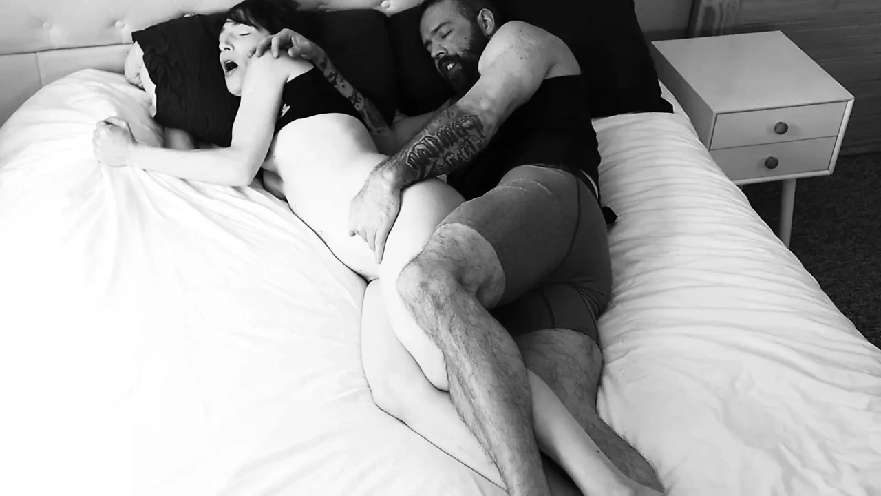 真实浪漫性爱的镜头 - 做爱（第2部分）