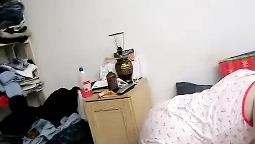 Kıllı amcıklı İtalyan evli kadın kocasının arkadaşıyla sikişiyor