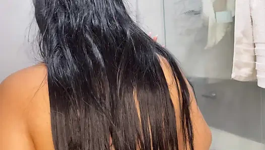 I Go Into My Roommate's Bathroom I Eat His Ass and I Fuck Him with My Finger, I Make Him Come