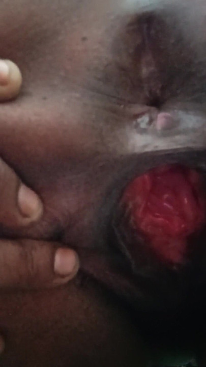 Coimbatore aunty show pink pussy in video call | Clip 3