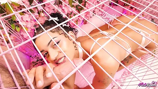 Pembe oda ep.31: uzun boylu, seksi sürtük Natasha Carter hepsini yapıyor