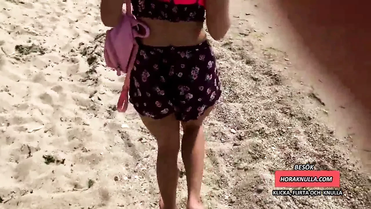 Manniskor tittar pa strandsex - 公共の兼散歩