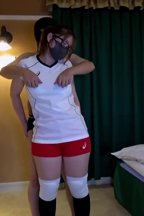 Busty Glasses-wearing Athlete Meets Raw Chemistry in a Bold, No-frills Encounter