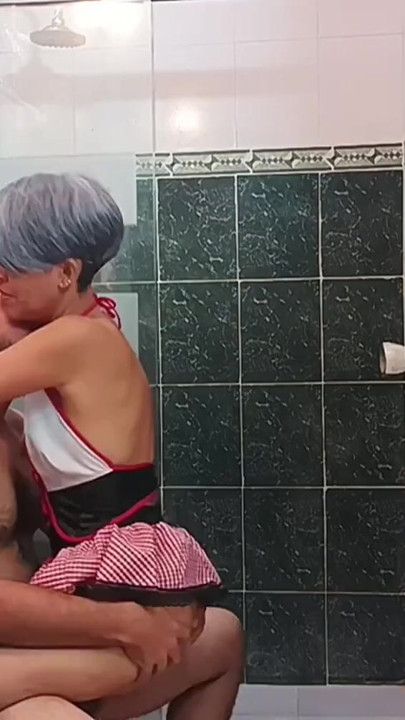 My horny stepsister cleans the bathroom, she doesn't wait for me to finish bathing-Porn in Spanish. | Clip 2