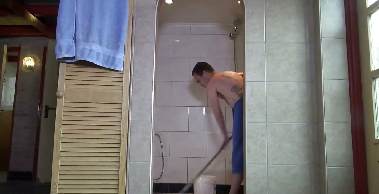 Tu es une mauvaise femme de ménage