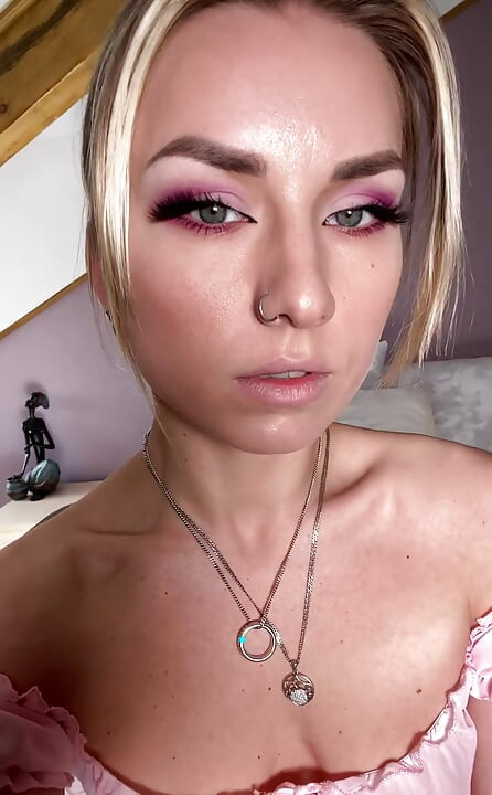 Good morning in bed with you