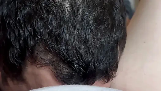 Eating out girlfriends pussy