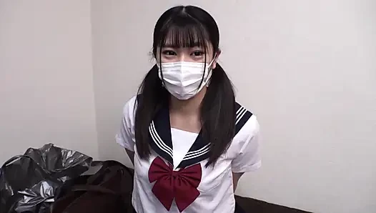 Bagian 10 Aku akan memberimu sedikit uang saku... Nyepong kontol paman! ! vol.01