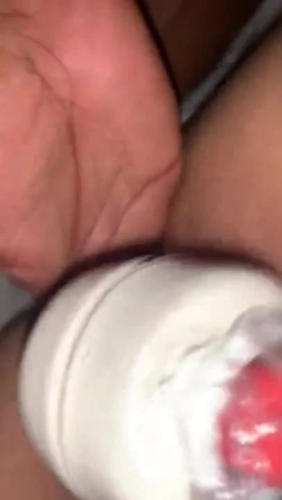 4 fingers and a wand for a nice squirt