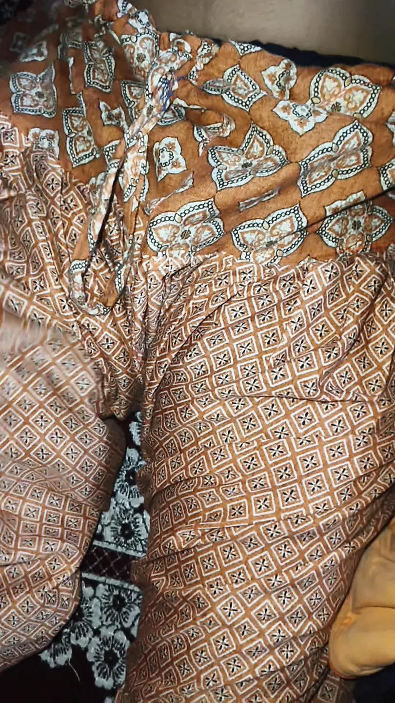 Old buddi aunty ki hot salwars soot me kapra kholi