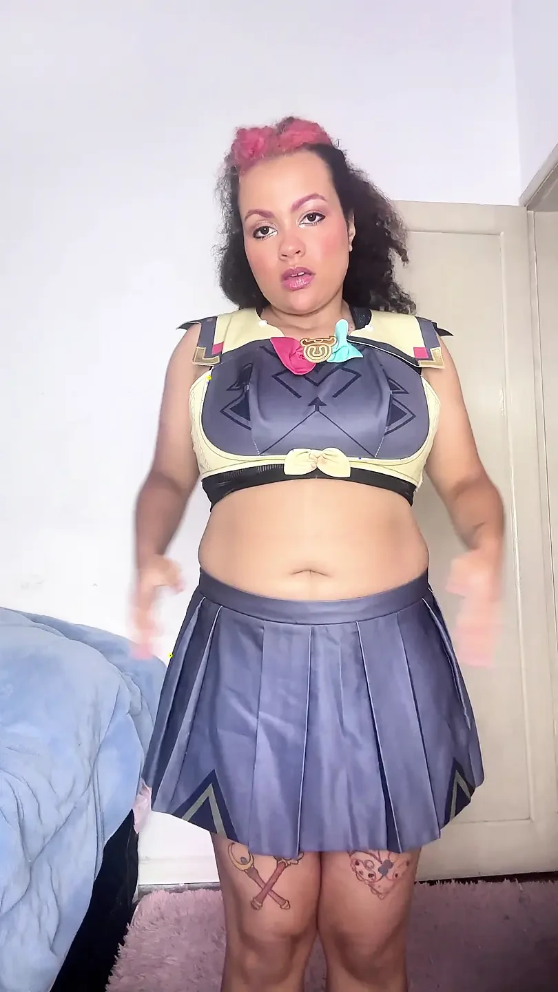 Getting Ready for Cosplay Con – Varesa Genshin Impact