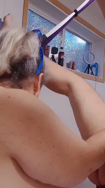 Bú nó cho đến khi nó cứng