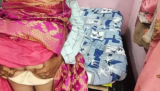 Genç üvey kız kardeşimle sari içinde ilk kez seks - bakire desi üvey kız kardeşini evde sikiyorum