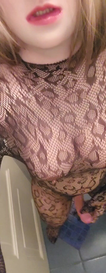 Amy solo Cum Short vid