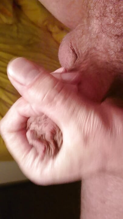 Cumming into a glass of pee