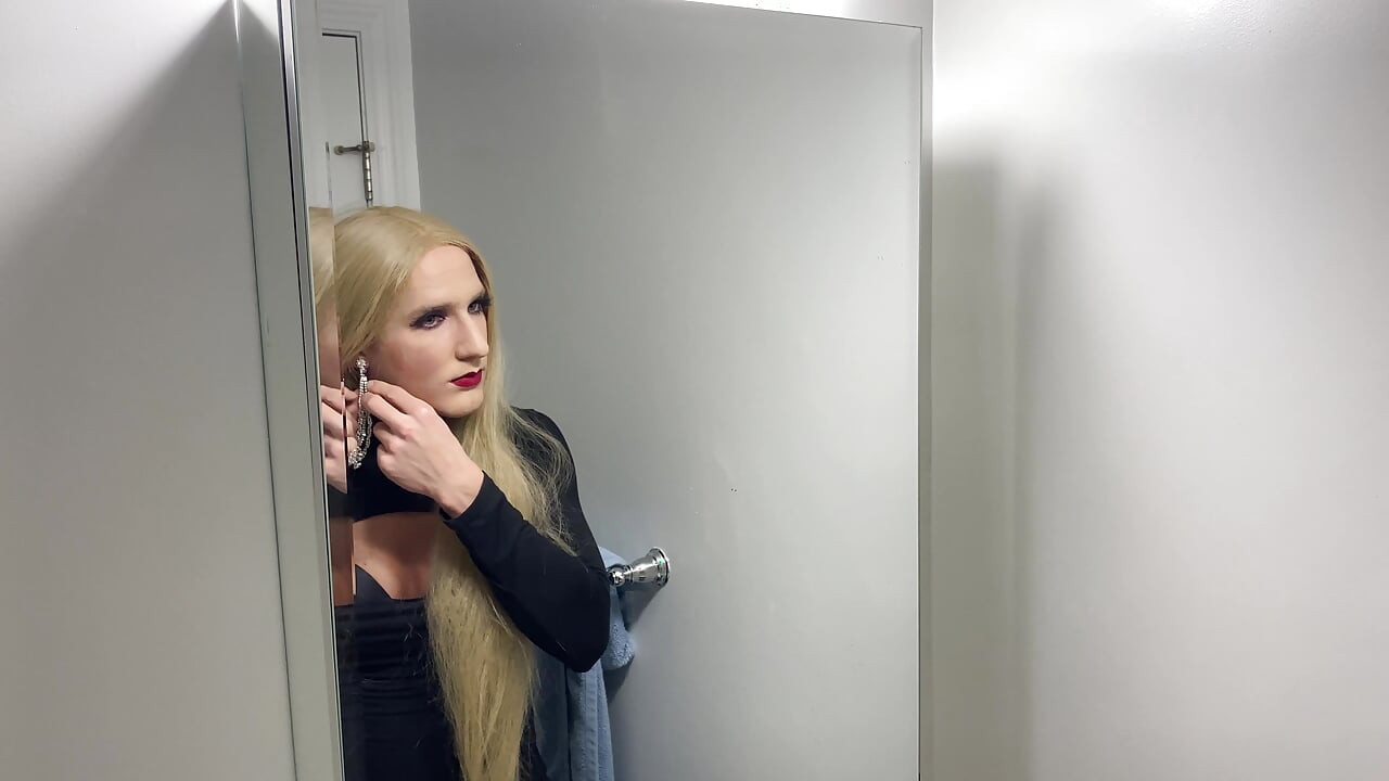 Full Male to Female Crossdressing Transformation