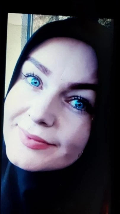 Cum tribute to hijab prskanje po faci big tribute face huge
