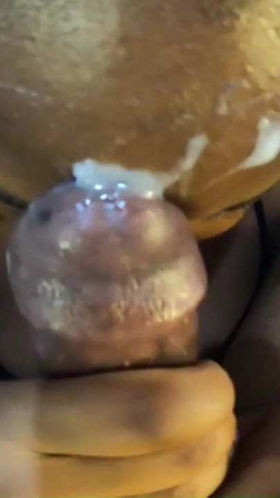 Emotivni trenutak iz "I'm Such a Cum Slut Bitch I Let It Drip Over My Pretty Face - Savršeno svršavanje po licu jer to"