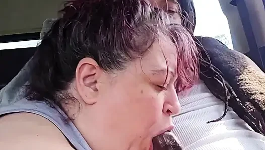 Nenek ini suka banget nyepong kontol sampai dicrot di dalam sehari!