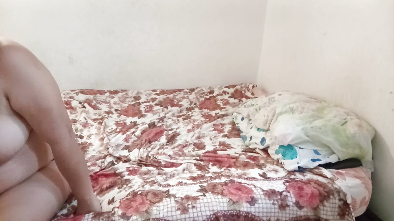 Moja żona ssie kutasa tak jebanie dobrze - niesamowite głębokie gardło Obciąganie