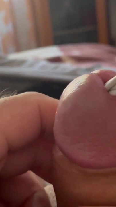 Bolna masturbacija za prljavog napaljenog roba | Isječak 1