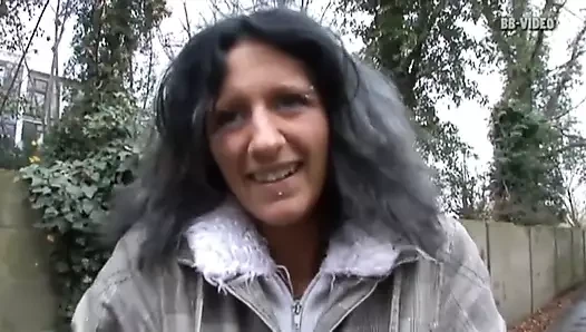 Watch me enjoy inserting my fake cock inside my old milf pussy with yout...