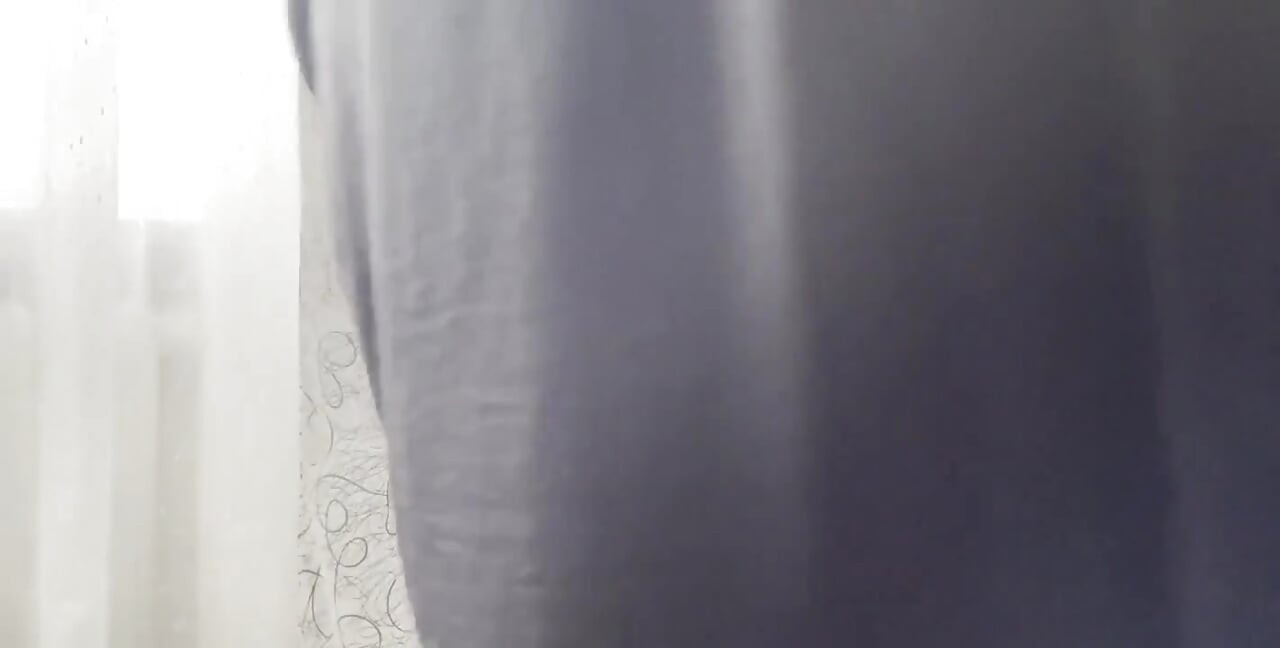 Hot Algerian MILF Gets Horny While Cleaning