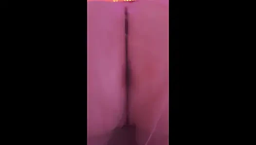 Permainan lesbian berbaju hitam