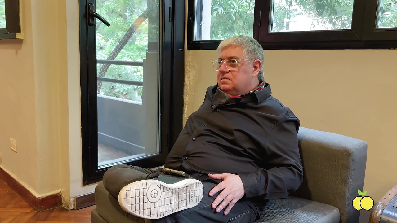 Ψυχολόγος δημιουργεί μια γυναίκα με τεχνητή νοημοσύνη για έναν νεαρό άνδρα για να απολαύσει το σεξ